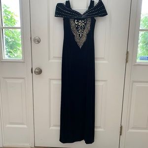 Evening dark green Velvet long dress.